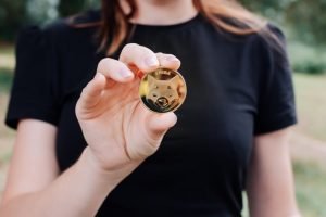 Koirien suosikkikrypto: Tutustu Shiba Inu Coinin hurmaavaan maailmaan